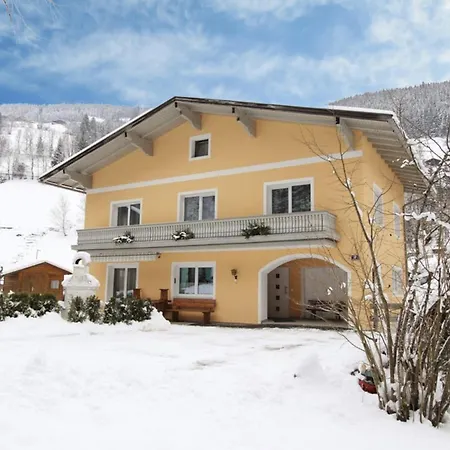Carina Chalet *